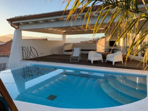 Loft con piscina privata a 200 mt dalla spiaggia